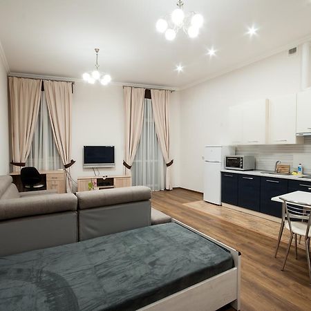 Wonderful Flat On City Center Užhorod Esterno foto